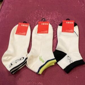 NWT IZOD socks size 9-11 women’s. Perfect for golf or summer